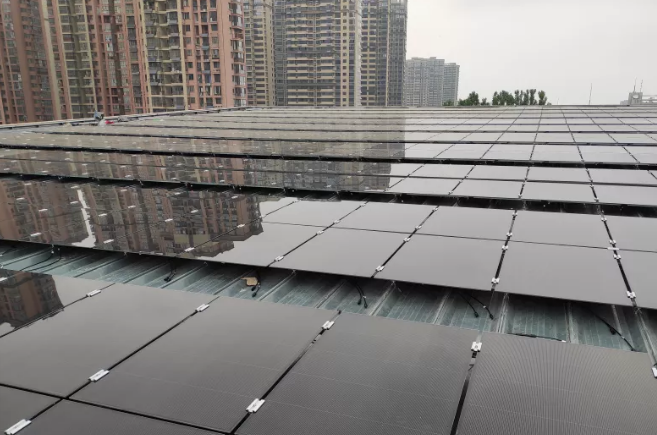 “蚌埠市文化館薄膜組件光伏項(xiàng)目”完美收官-合肥耀輝太陽(yáng)能熱力工程科技有限公司